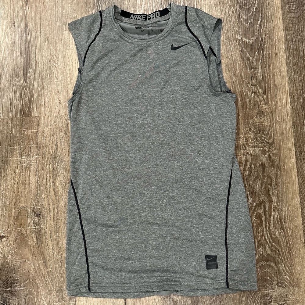 Nike Pro Dri-Fit sleeveless t-shirt